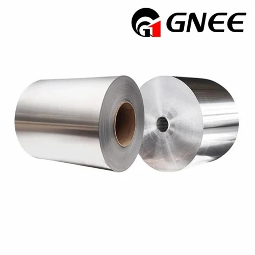 Rollo gigante de papel de aluminio